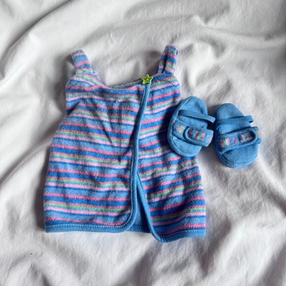 GUC American Girl Doll Clothes & Accessories Lot #7 - Picture 11 of 12